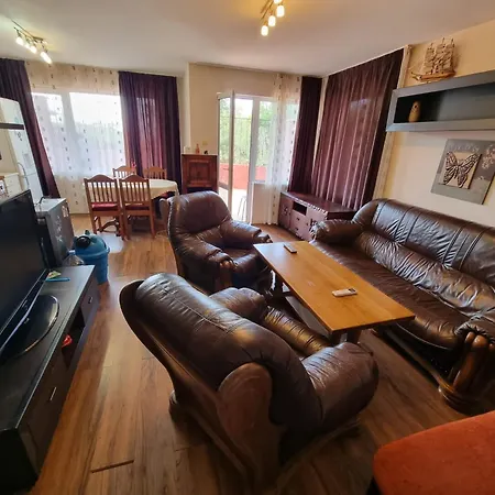 Sunny Day Apartamento Varna